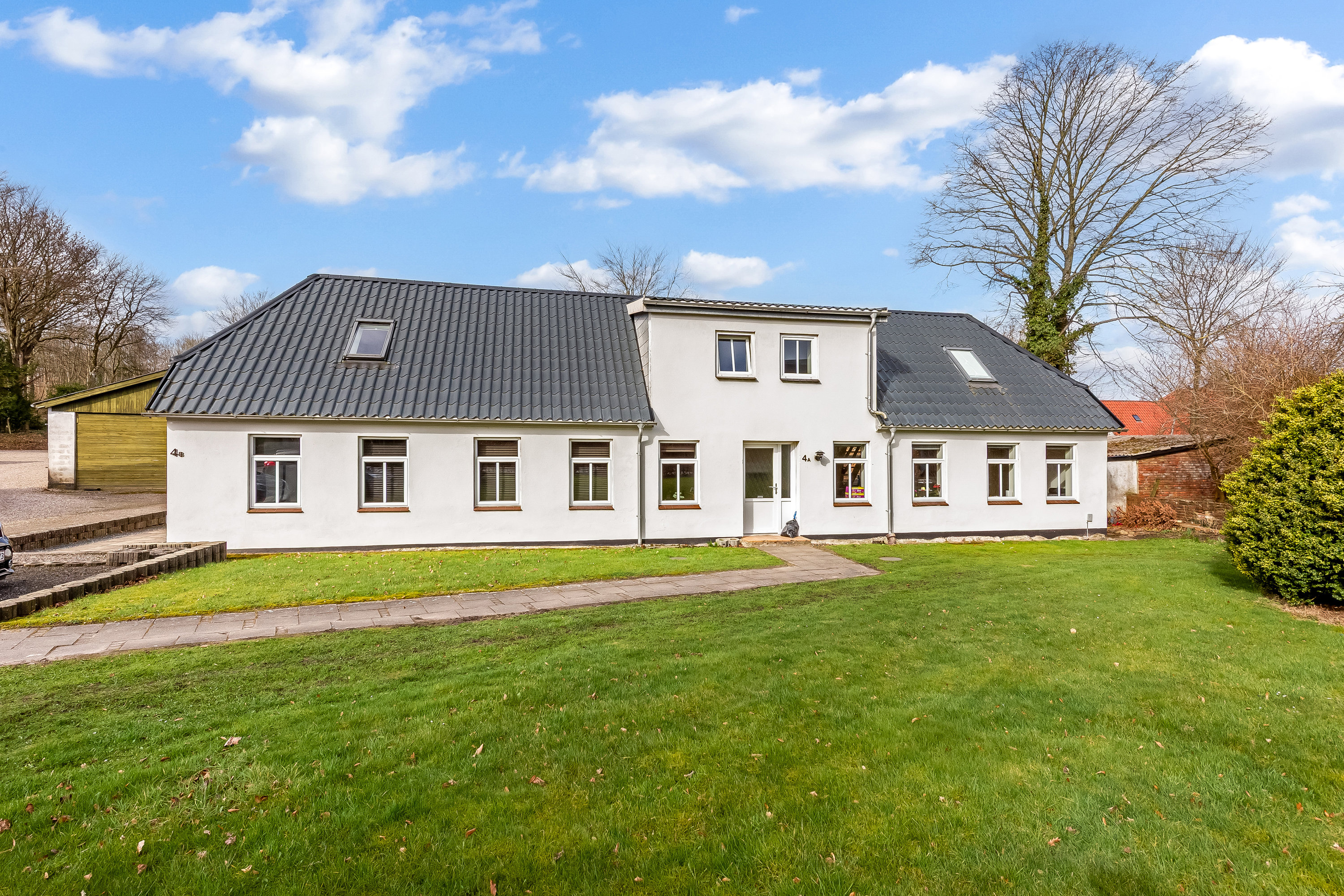 Villa på Sønderbyvej 4A+B+C 6510 Gram.