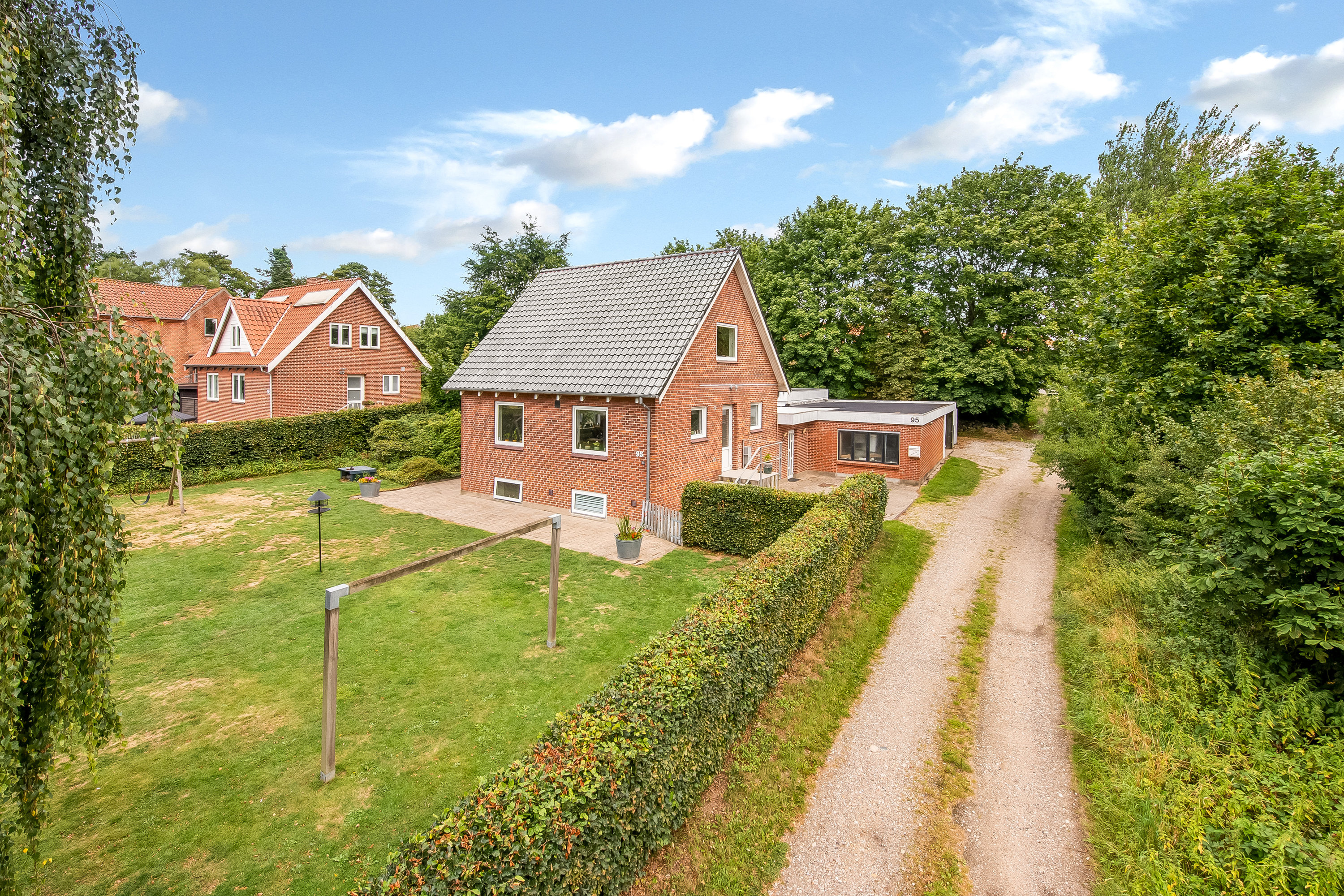 Villa på Aarøsund Landevej 95 6100 Haderslev.